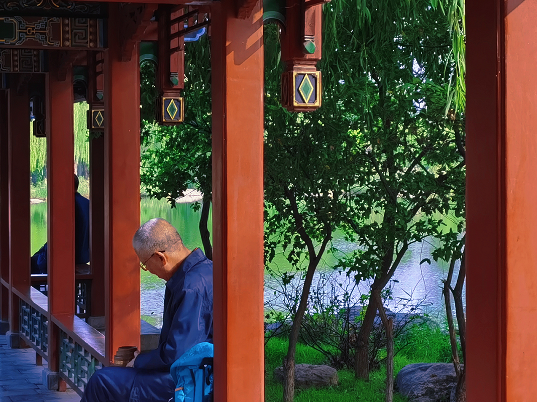 随拍-安佳媛1.png